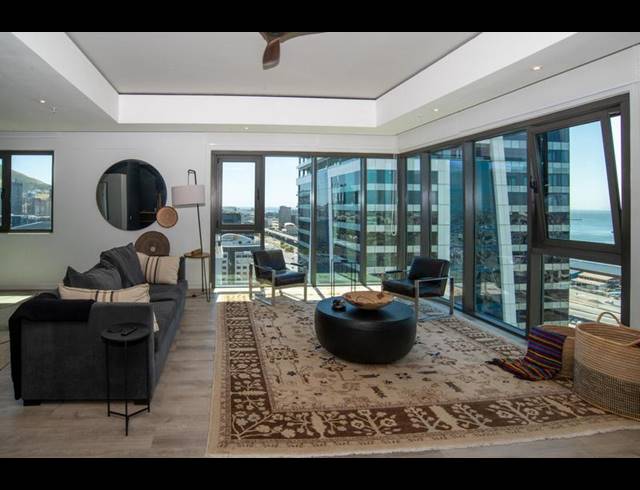 2 BEDROOM APARTMENT FOR SALE IN CAPE TOWN CITY CENTRE